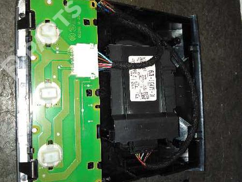 Interior roof light BMW 1 (E81) 118 d | BP7441822I8