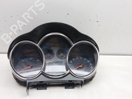 Used Instrument cluster CHEVROLET CRUZE (J300) 2.0 CDI (163 hp) 30173133