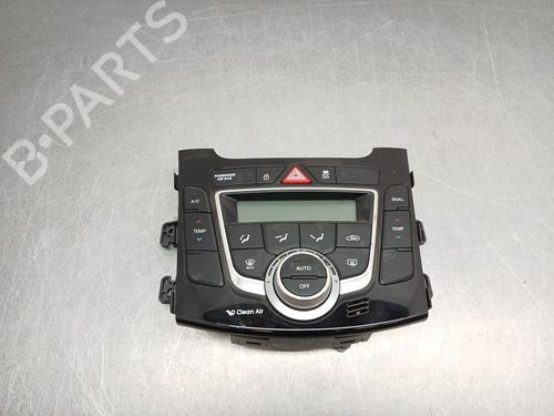 climate-control-hyundai-i30-gd-2011-37520383 main image