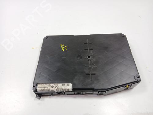 fuse-box-renault-scenic-ii-jm01_-2003-2004-2005-2006-2007-2008-2009-2010-31709744 main image