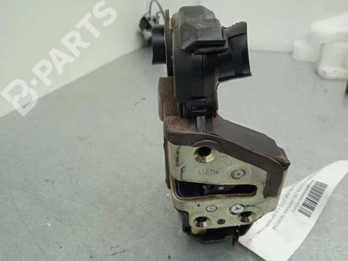 Used Front right lock TOYOTA AVENSIS Saloon (_T25_) [2003-2008]  7479411