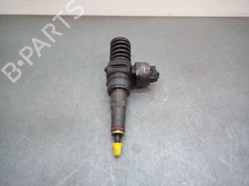 Injector VW TOUAREG (7LA, 7L6, 7L7) 2.5 R5 TDI | BP18236405M100 