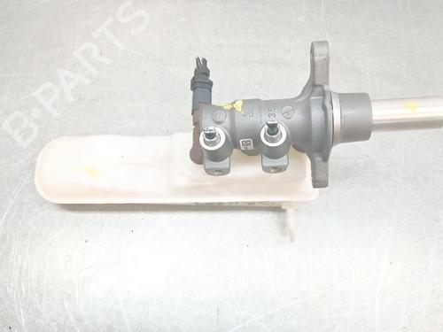 Hovedbremsecylinder Hovedbremsecylinder 39412357 39412357