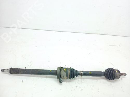 Used Right front driveshaft MERCEDES-BENZ A-CLASS (W168) A 160 (168.033, 168.133) (102 hp) 31997126