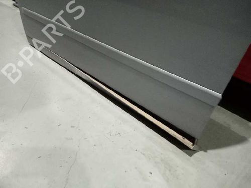 Left front door AUDI A4 B7 (8EC) 2.0 TDI 16V | BP13465809C2 
