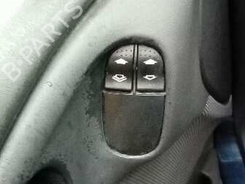Right taillight FORD FOCUS I (DAW, DBW)  | BP2422256C35 