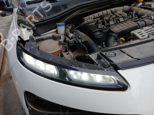 Højre forlygte CITROËN C4 CACTUS 1.2 THP 110 (110 hp) 31020408