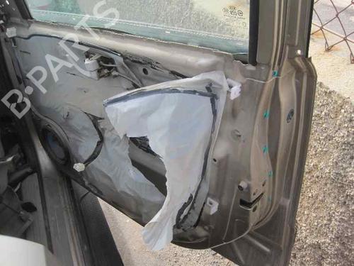 Tailgate lock KIA SORENTO I (JC) 2.5 CRDi 4WD | BP4200615C101 