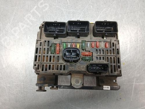 fuse-box-peugeot-307-3ac-2000-2001-2002-2003-2004-2005-2006-2007-2008-2009-2010-2011-2012-32025999 main image