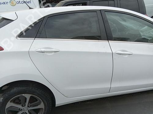 Used Right rear door Right rear door 37520379 37520379