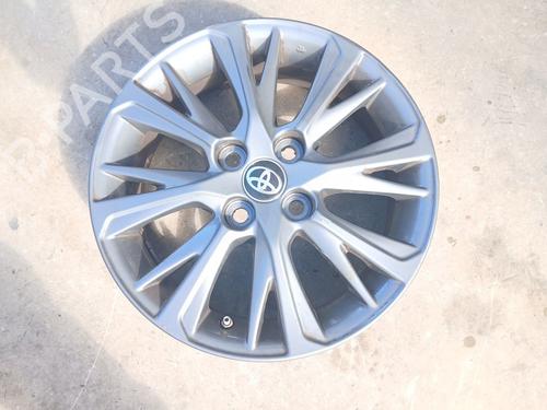 Used Rim Rim TOYOTA YARIS (_P13_) 1.5 Hybrid (NHP130_, NHP130) (101 hp) 40083380 40083380