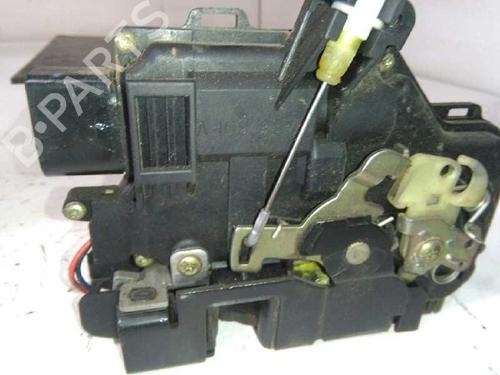 Used Front right lock AUDI ALLROAD C5 (4BH) 2.7 T quattro (250 hp) 2431184