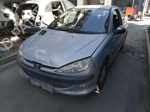 Used Parts PEUGEOT 206 Hatchback (2A/C) 1.4 i 4945732