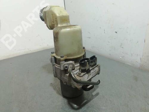 Used Steering pump RENAULT LAGUNA III (BT0/1) 2.0 dCi (BT07, BT0J, BT14, BT1A, BT1S) (131 hp) 8194637