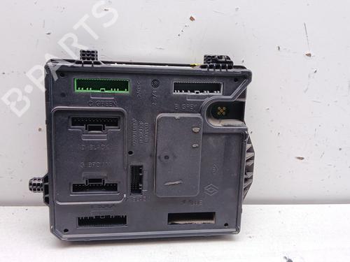 Sikringsdose RENAULT MEGANE III Grandtour (KZ0/1) 1.5 dCi (KZ09, KZ0D, KZ1G, KZ29, KZ14, KZ1W, KZ10, KZ1F,... (110 hp) 30149681