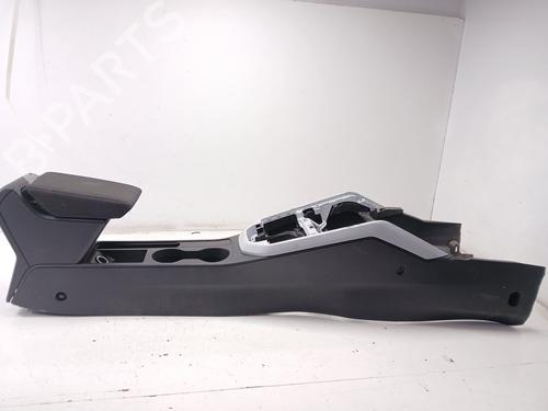 Used Armrest / Center console Armrest / Center console SEAT ARONA (KJ7, KJP) 1.0 TSI (110 hp) 35894163 35894163