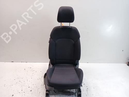 right-front-seat-kia-carens-iv-2013-18413317 main image