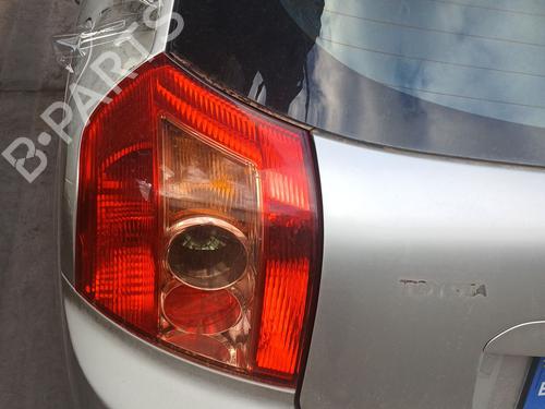 Venstre Baklys TOYOTA COROLLA (_E12_) 2.0 D-4D (CDE120R, CDE120L_) (110 hp) 29187057