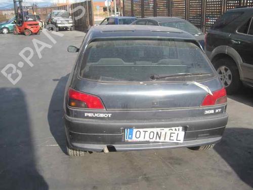Right taillight PEUGEOT 306 Hatchback (7A, 7C, N3, N5)  | BP2382423C35 