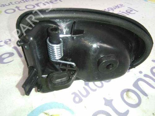 Used Front right interior door handle RENAULT MEGANE I Classic (LA0/1_) [1996-2008]  22132301