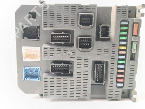 Used Fuse box CITROËN C4 Coupe (LA_) 1.6 HDi (90 hp) 27894661