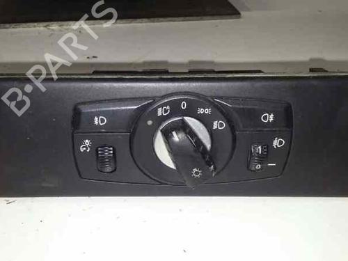 Used Headlight switch BMW 5 (E60) 520 d (150 hp) 2387053