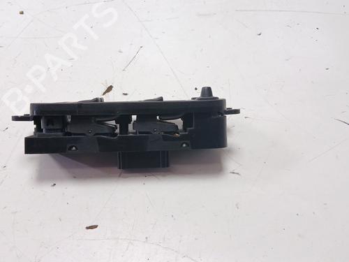 Left front window switch VOLVO V50 (545) 2.0 D | BP37494213I27 - Image 2