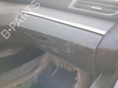 Used Glove box Glove box PEUGEOT 3008 II SUV (MC_, MR_, MJ_, M4_) 1.2 THP/ PureTech 130 (MRHNSM, MRHNSU, MRHNSJ, MRHNYW,... (131 hp) 30856231 30856231