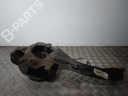 Used Left rear steering knuckle Left rear steering knuckle VOLVO S40 II (544) 2.4 (140 hp) 10712996 10712996