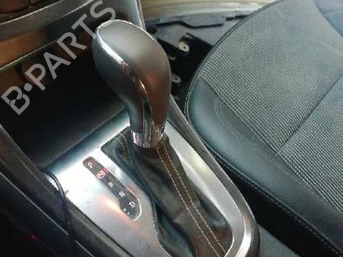 Used Gear lever OPEL ASTRA J (P10) 1.4 Turbo (68) (140 hp) 16746512
