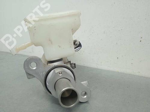 Used Brake master cylinder MERCEDES-BENZ GLA-CLASS (X156) GLA 200 CDI / d (156.908) (136 hp) 9445069
