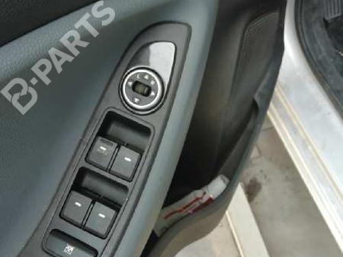 Used Left front window switch Left front window switch HYUNDAI i20 II (GB, IB) 1.1 CRDi (75 hp) 10297144 10297144