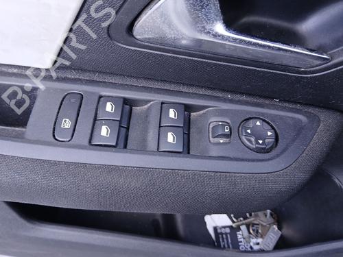 Used Left front window switch CITROËN C4 III (BA_, BB_, BC_) 1.2 PureTech 100 (BAHNEA, BAHNKA) (101 hp) 31042212