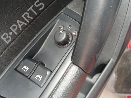 Venstre fortil elrude kontakt AUDI A1 (8X1, 8XK) 1.2 TFSI (86 hp) 30854043