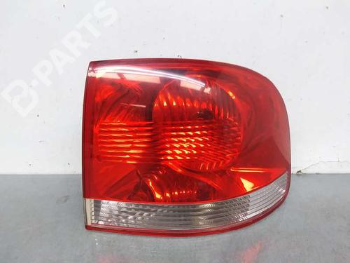 Used Right taillight VW TOUAREG (7LA, 7L6, 7L7) 2.5 R5 TDI (174 hp) 10552121