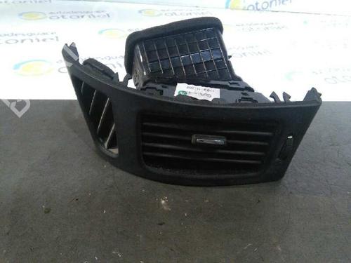 Used Air vent HYUNDAI i30 (FD) 1.6 CRDi (90 hp) 14249096