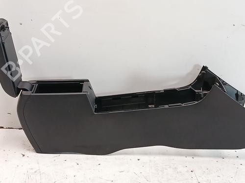 Used Armrest / Center console Armrest / Center console 12103467 12103467