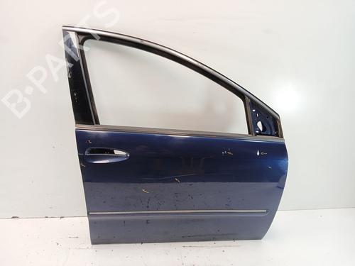 Used Right front door Right front door 13415144 13415144