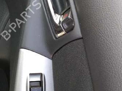 Rear right lock TOYOTA COROLLA (_E12_)  | BP4557717C99 
