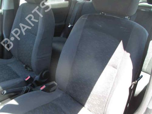 Fuse box FORD FOCUS I Turnier (DNW) 1.8 TDCi | BP2384939E1 