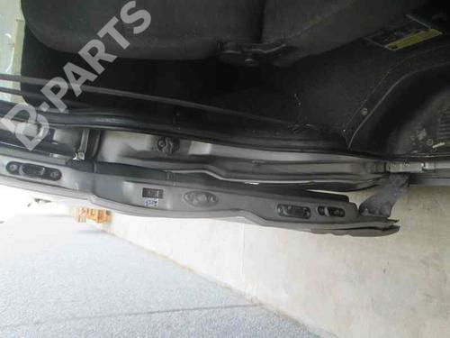 Left front fog light HYUNDAI H-1 / STAREX Bus (A1) 2.5 TCi | BP2382392C30  - Image 33