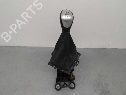 Used Gear lever FORD FIESTA VI (CB1, CCN) [2008-2017]  8637250