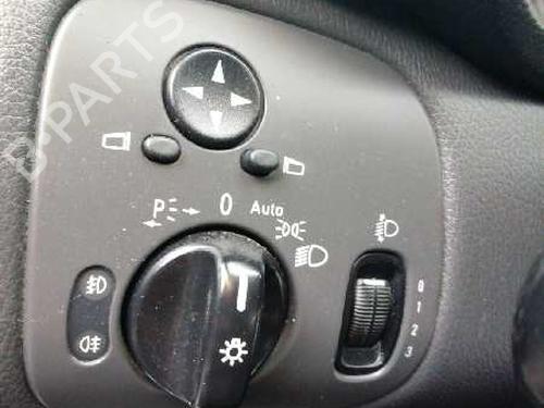 Used Headlight switch MERCEDES-BENZ C-CLASS (W203) [2000-2007]  13901011