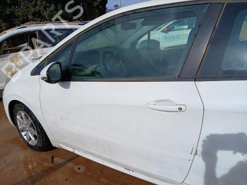 Left front door PEUGEOT 208 I (CA_, CC_) 1.2 VTI 82 | BP23883887C2 