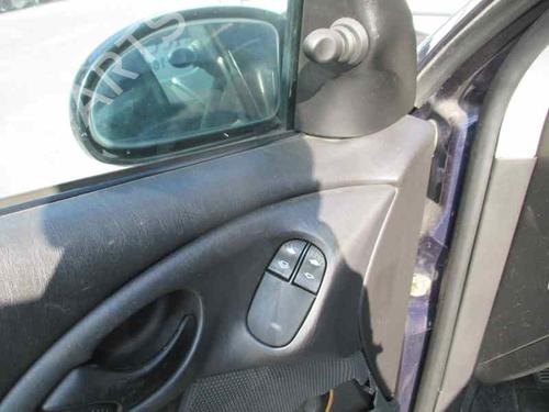 Fuse box FORD FOCUS I (DAW, DBW) 1.8 Turbo DI / TDDi | BP2368988E1 