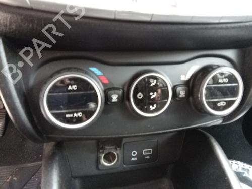 climate-control-fiat-tipo-estate-356_-357_-2016-37477757 main image