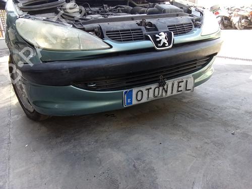 Used Front bumper Front bumper PEUGEOT 206 Hatchback (2A/C) 1.4 i (75 hp) 40259240 40259240