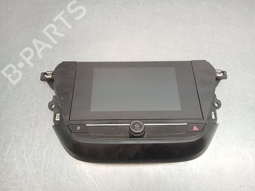 Used Radio Radio OPEL CORSA F (P2JO) 1.2 (68) (101 hp) 39992705 39992705