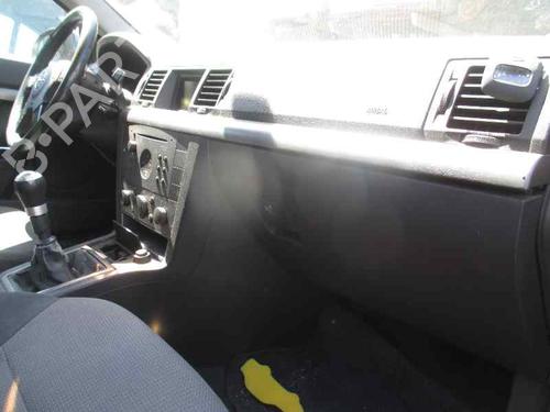 Fuse box OPEL VECTRA C (Z02) 2.2 DTI 16V (F69) | BP2393461E1 