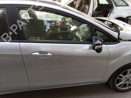 Used Right front door Right front door 37496012 37496012